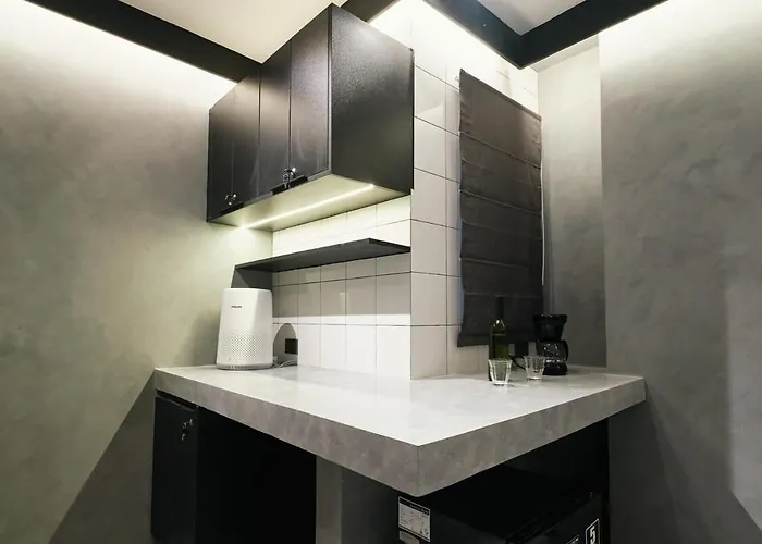 The Kin House - In The Heart Of Poblacion * Manila